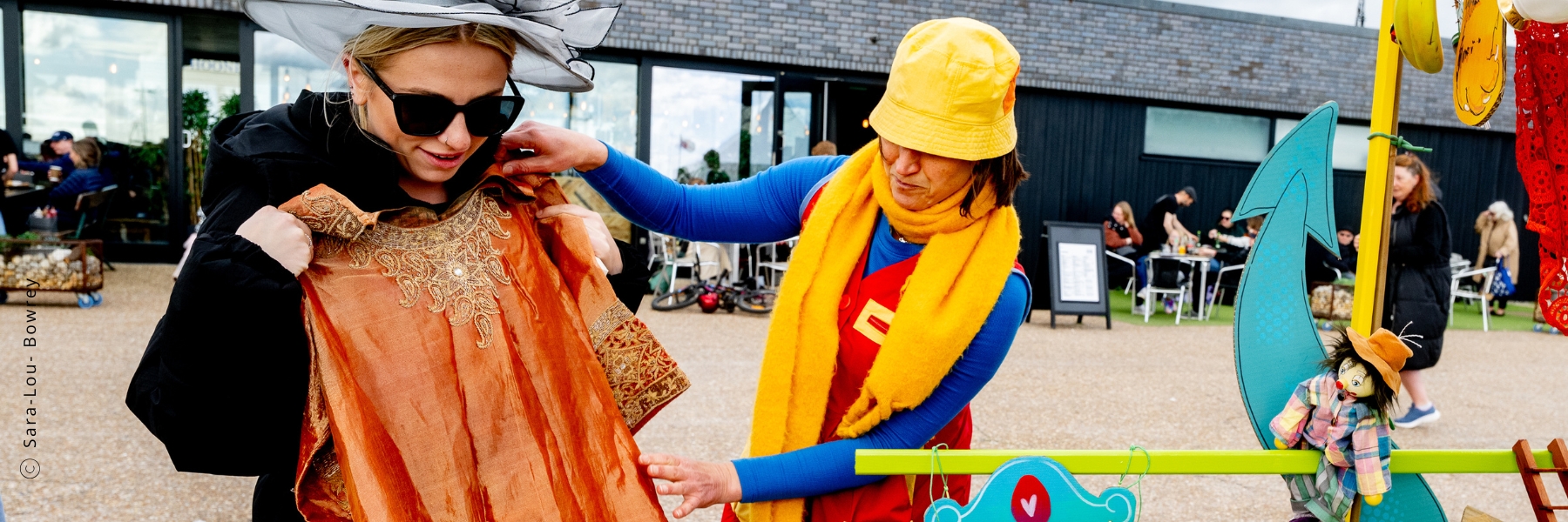 HSF '25 - Out of the Bag Theatre - The Story Collector - Sara-Lou Bowrey Photography